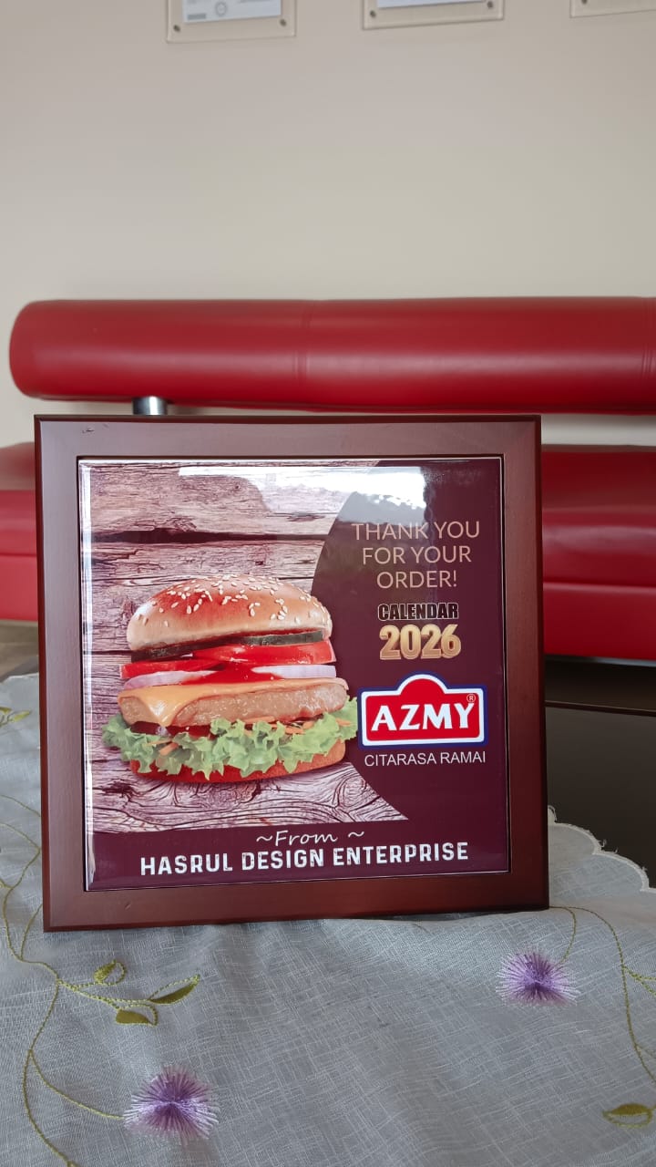 Hadiah penghargaan untuk Azmy